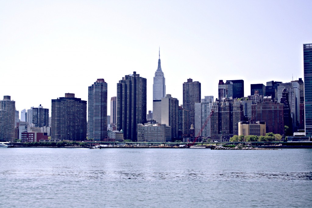New York City skyline as seen from Gantry Park, Long Island City, Queens