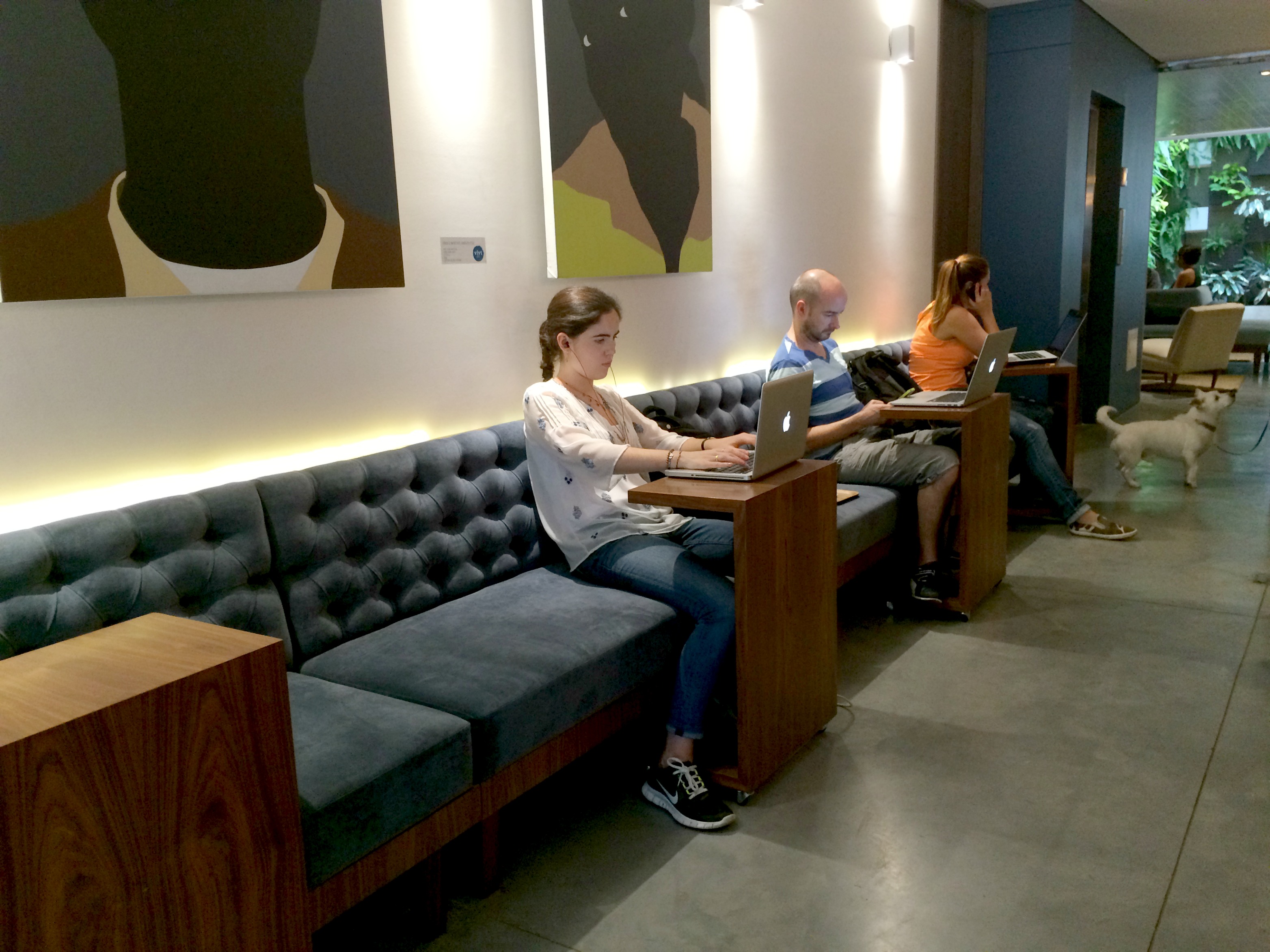 Medellin resources: Great wifi at Cafe Velvet, Medellin, Colombia