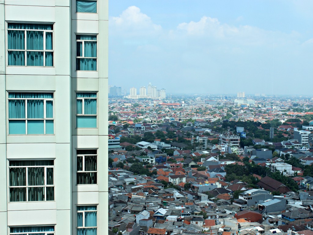 Long-term travel as a couple: Living in Jakarta, Indonesia