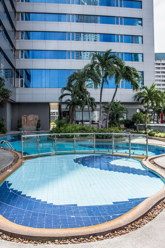Amari Watergate Bangkok Pool