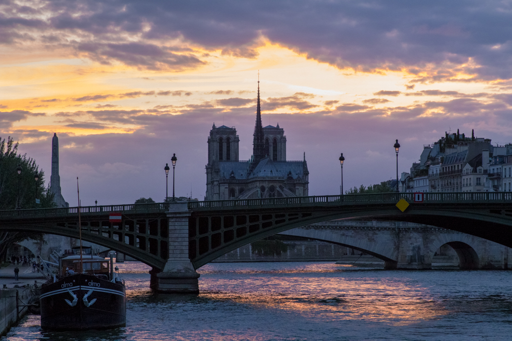 Seine River Cruise with Bateaux Parisiens