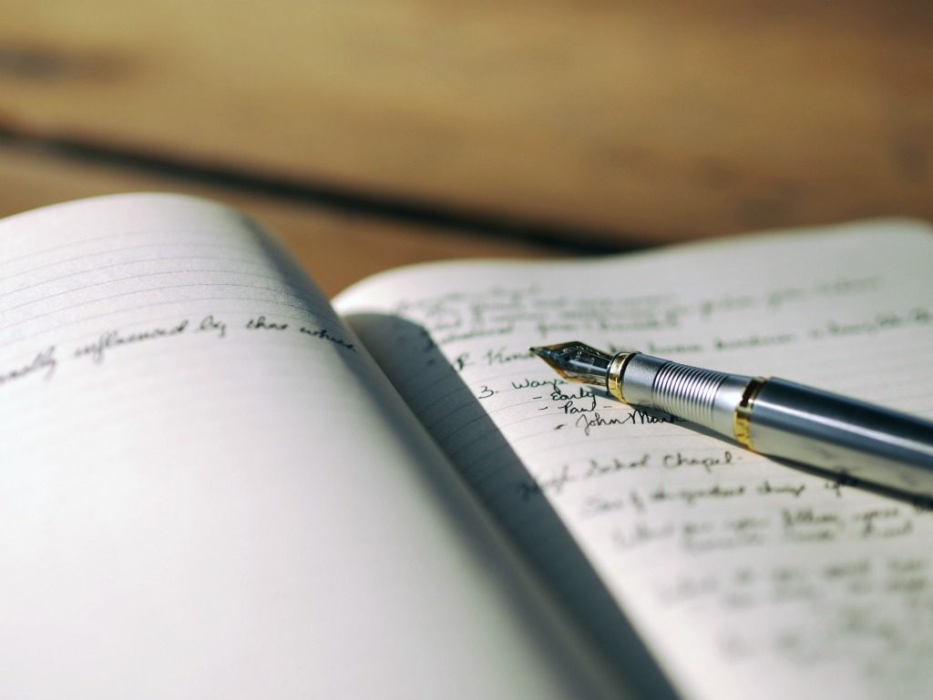 Discover New Blog Post Ideas by Freewriting in a Journal